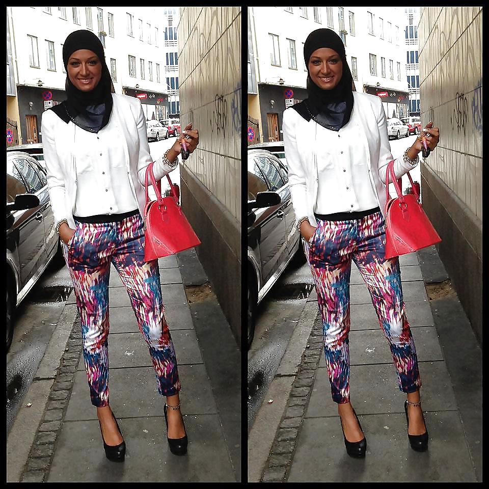 13P Sexy hijabi girl  -  Cum  on  her