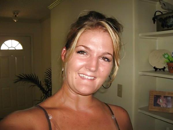 16P Betrügende Hausfrau Candice