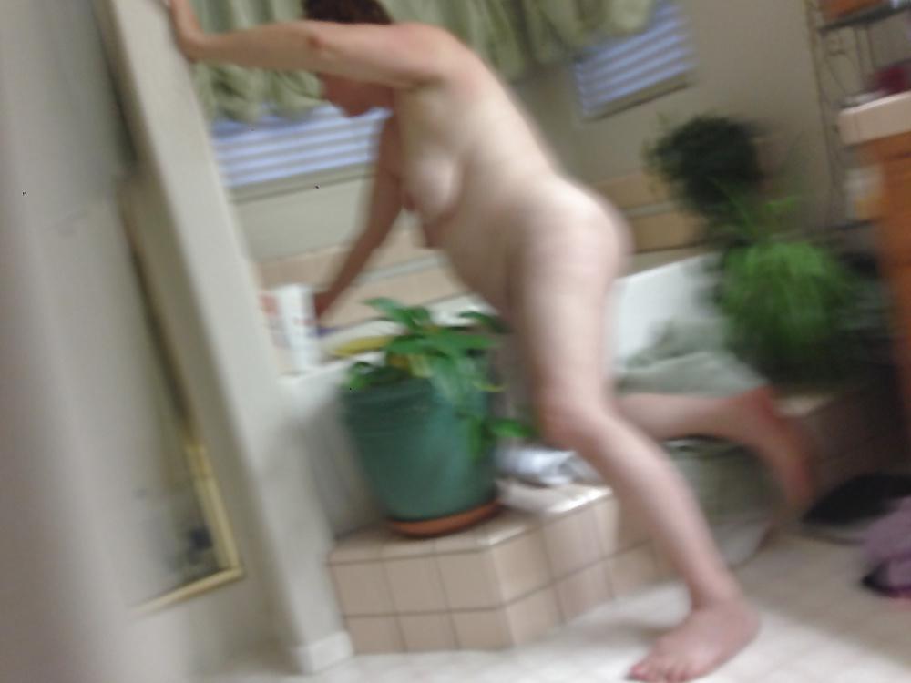 5P The GF getting in bath