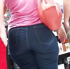 11P Big Ass White Milf 