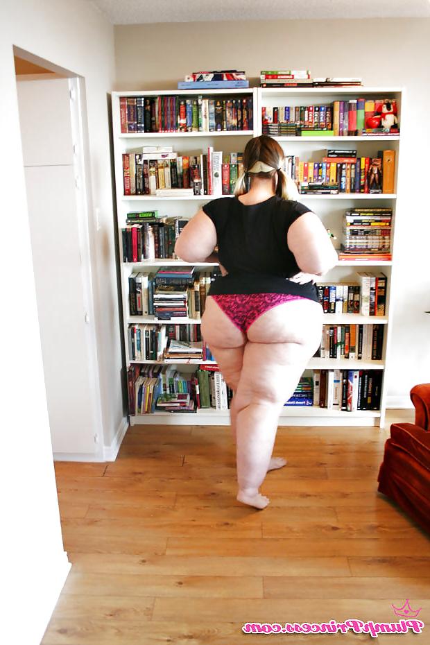 25P BBW Geek Tease