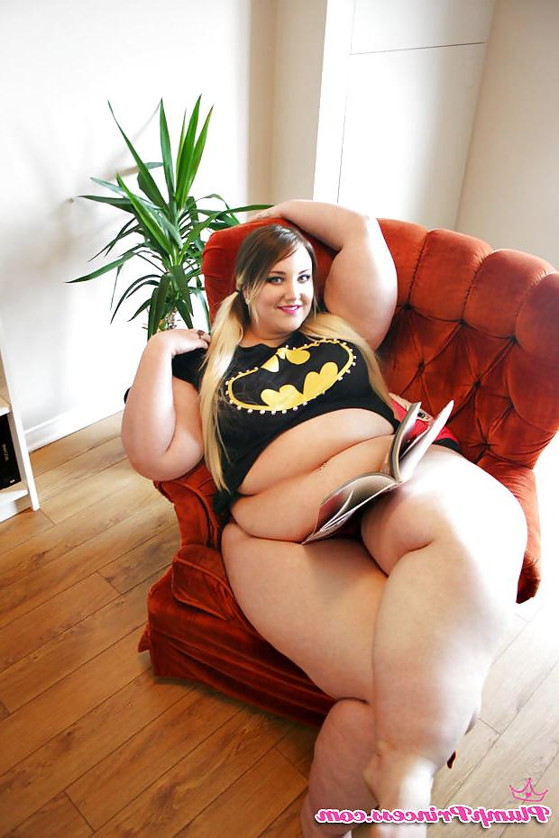 25P BBW Geek Tease