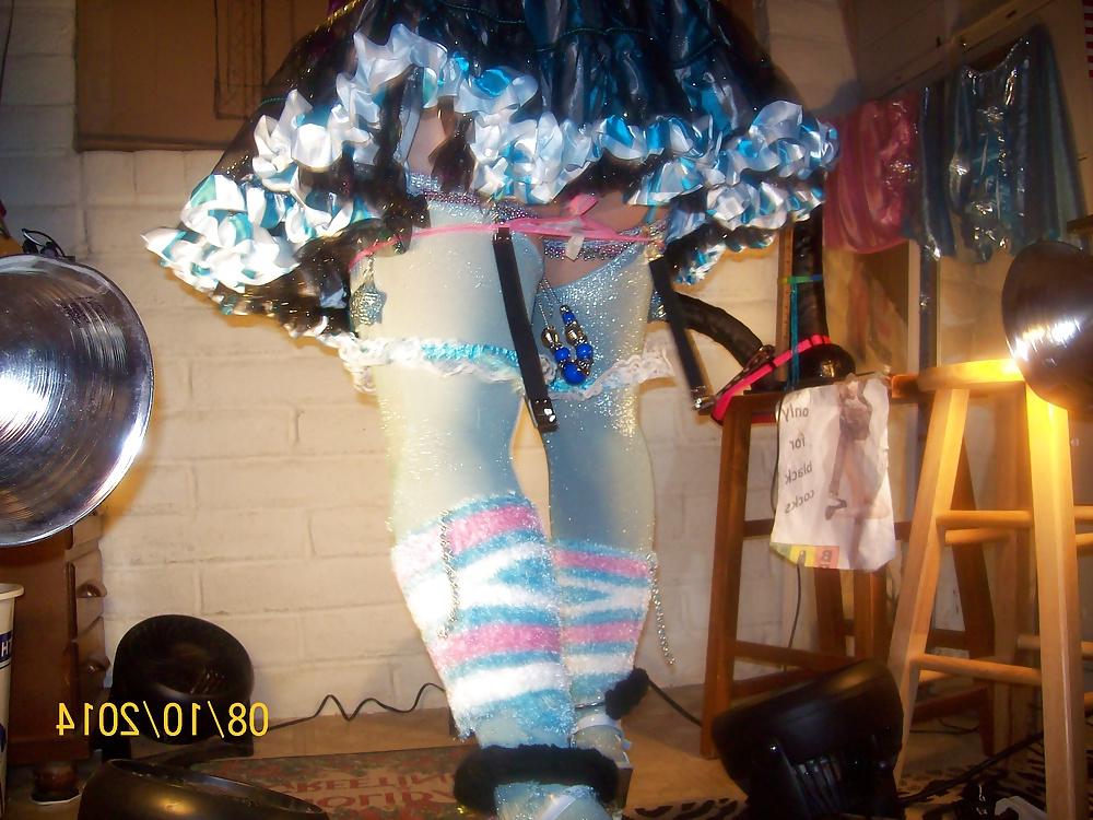25P Tgirl BBC slut teases her Daddy Sidney's BB12inchC rock hard