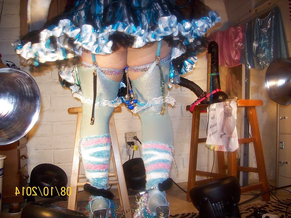 25P Tgirl BBC slut teases her Daddy Sidney's BB12inchC rock hard