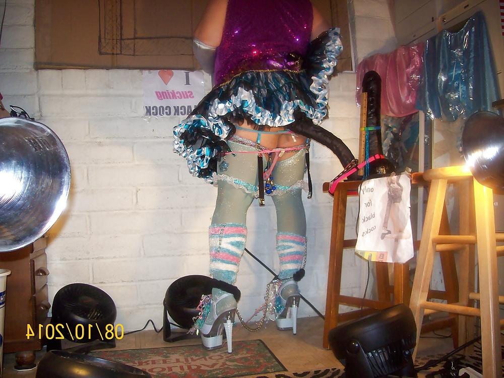 25P Tgirl BBC slut teases her Daddy Sidney's BB12inchC rock hard