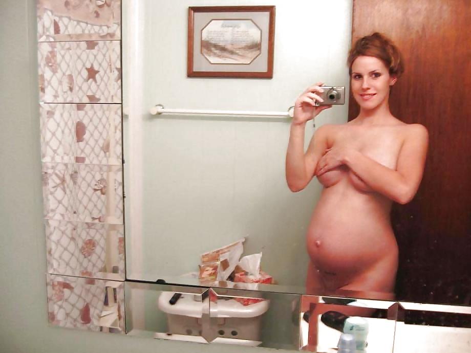 25P Enceinte nue - Nude pregnant