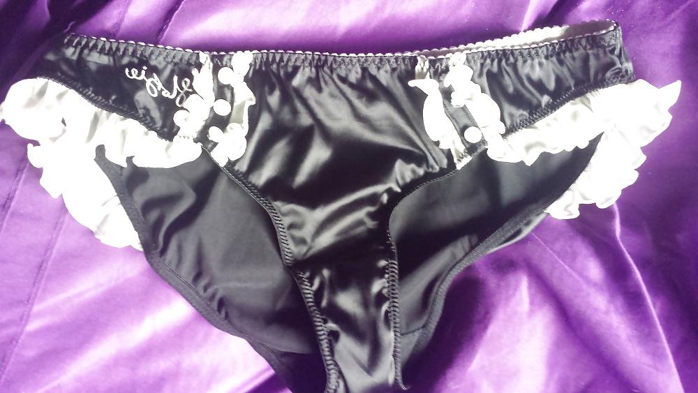 5P New Bra And Panties