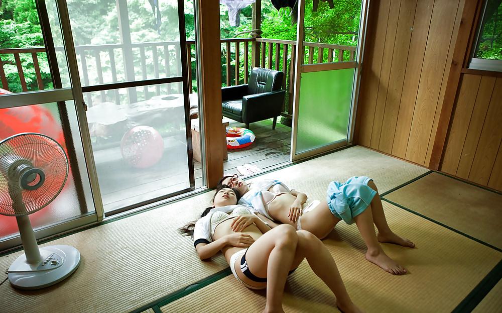 8P Japanese girls voyeur