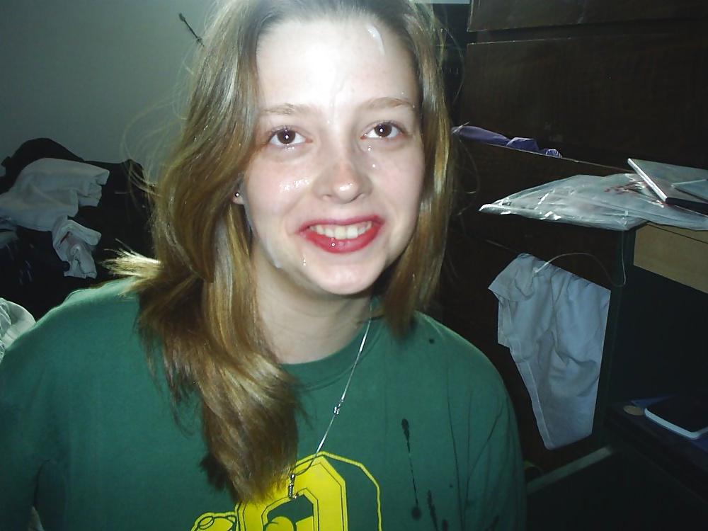 25P Cumshot Expression Smile with teeth