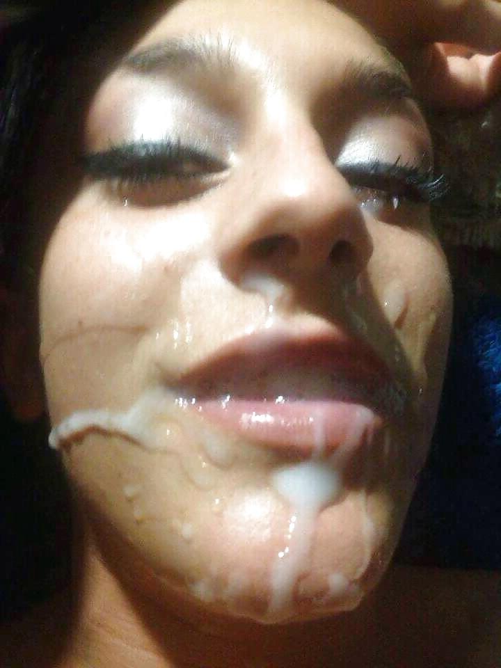 25P Cumshot Expression Smile with teeth