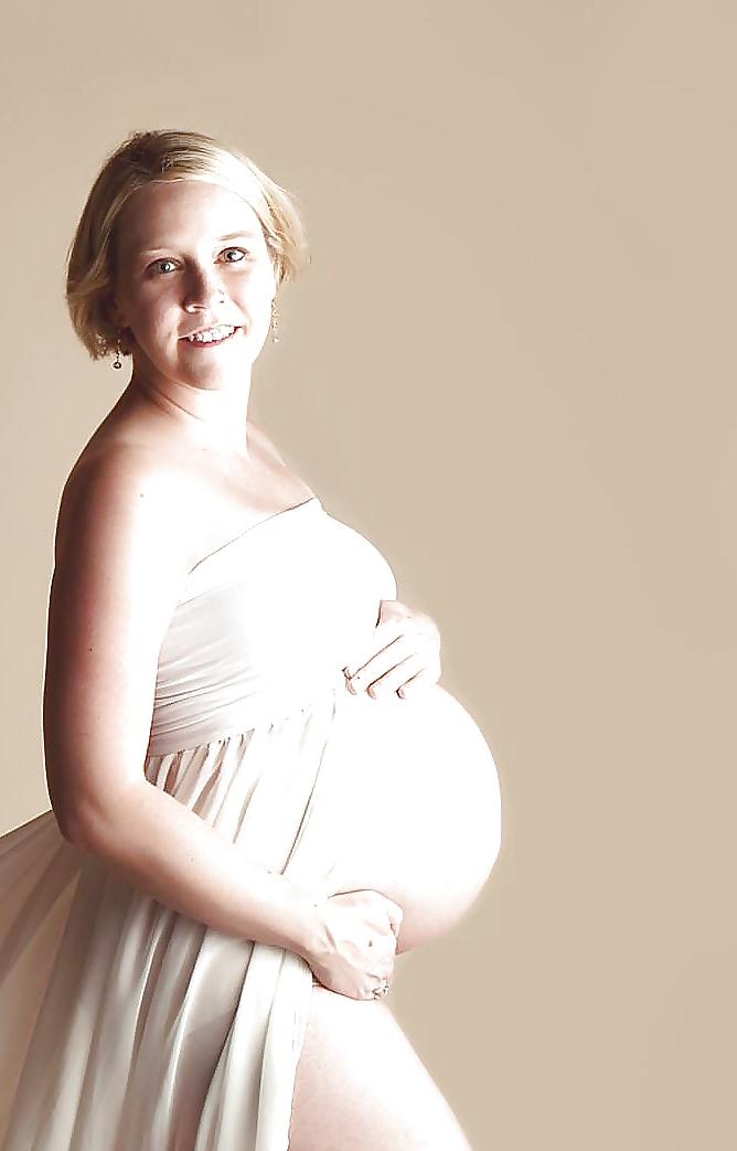 25P Enceinte - Pregnant 30
