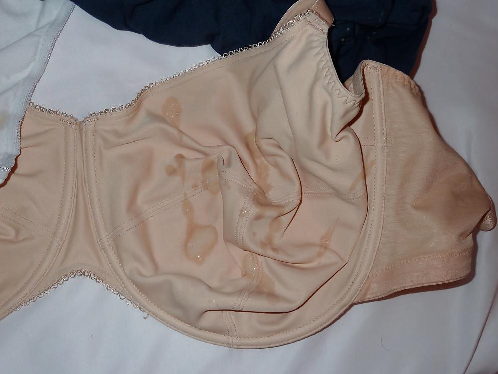 17P Cum on my pregnant neighbor's underwear - huge tits (36K)