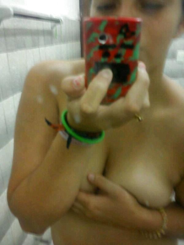 13P Mexican slut selfie