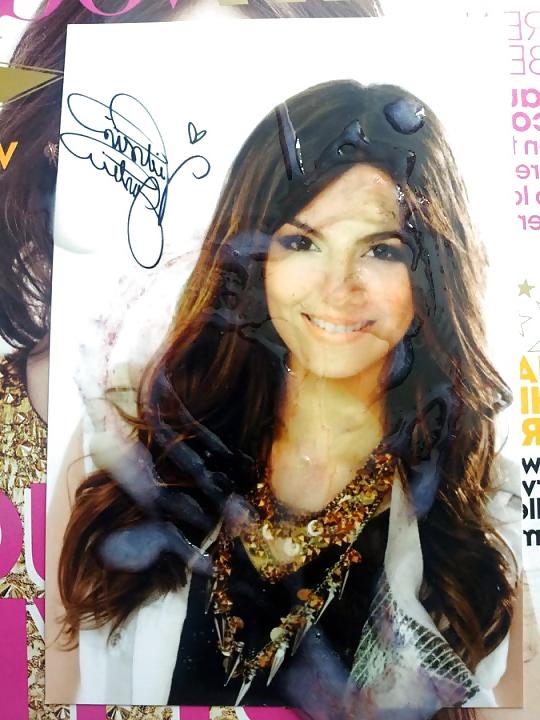 9P Victoria Justice Cumshot 