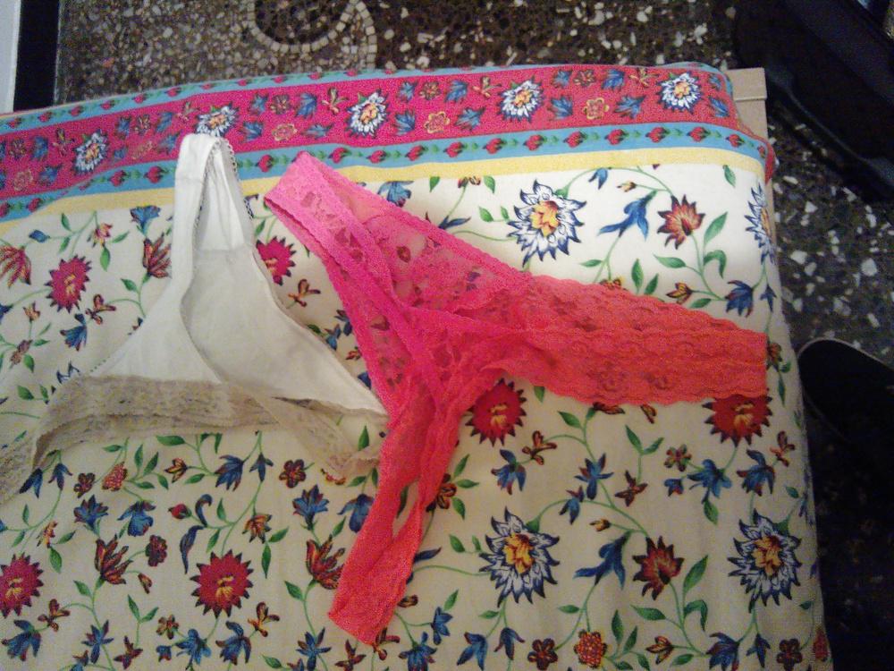 14P Friend room shoes and thongs cummed
