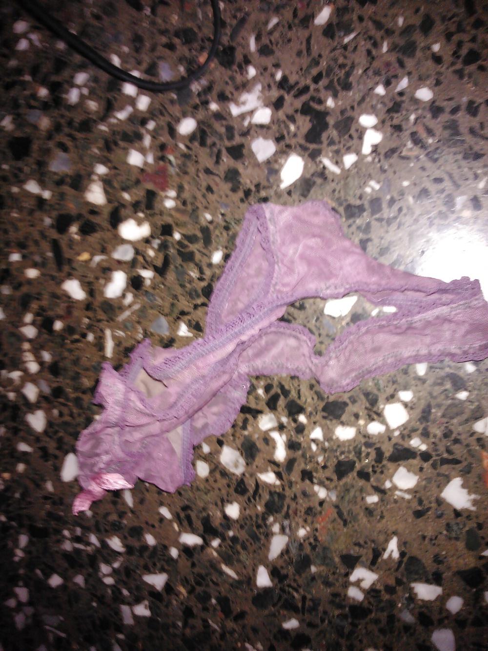 14P Friend room shoes and thongs cummed