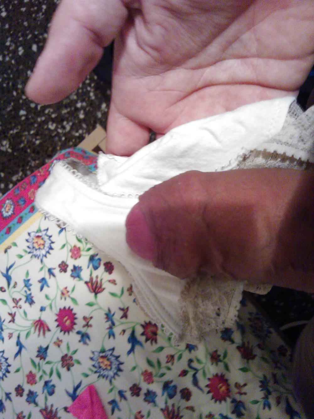 14P Friend room shoes and thongs cummed