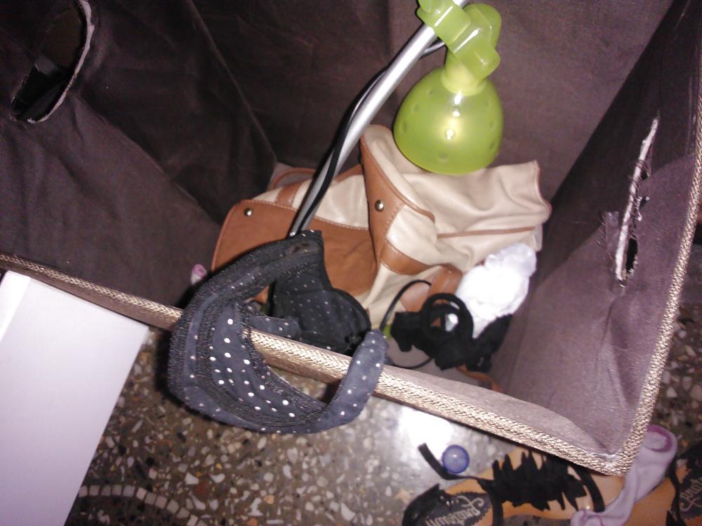 14P Friend room shoes and thongs cummed