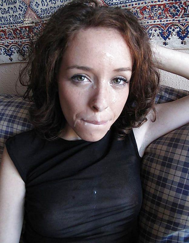 20P Skinny Girls Taking Cum