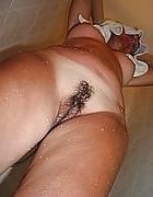 8P Hot in the shower and bath