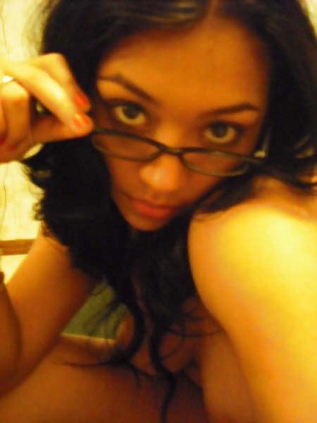 25P Mexican slut selfie 2