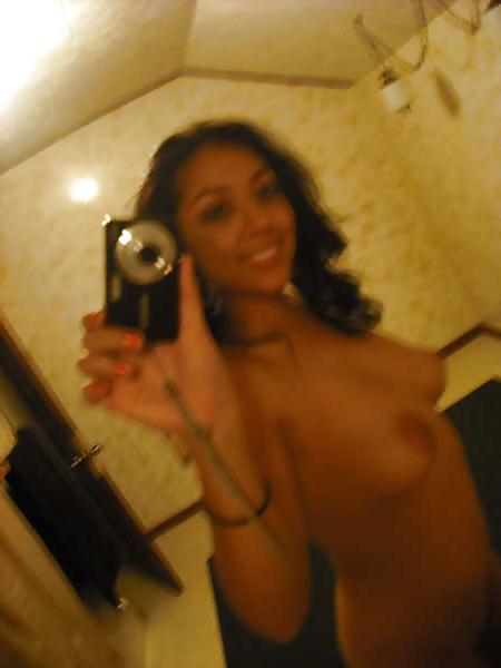 25P Mexican slut selfie 2