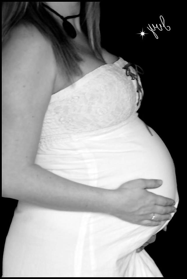 9P Elodie D enceinte - pregnant