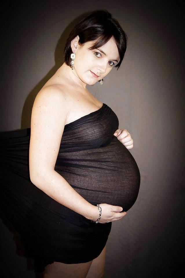 6P Emilie D enceinte - pregnant