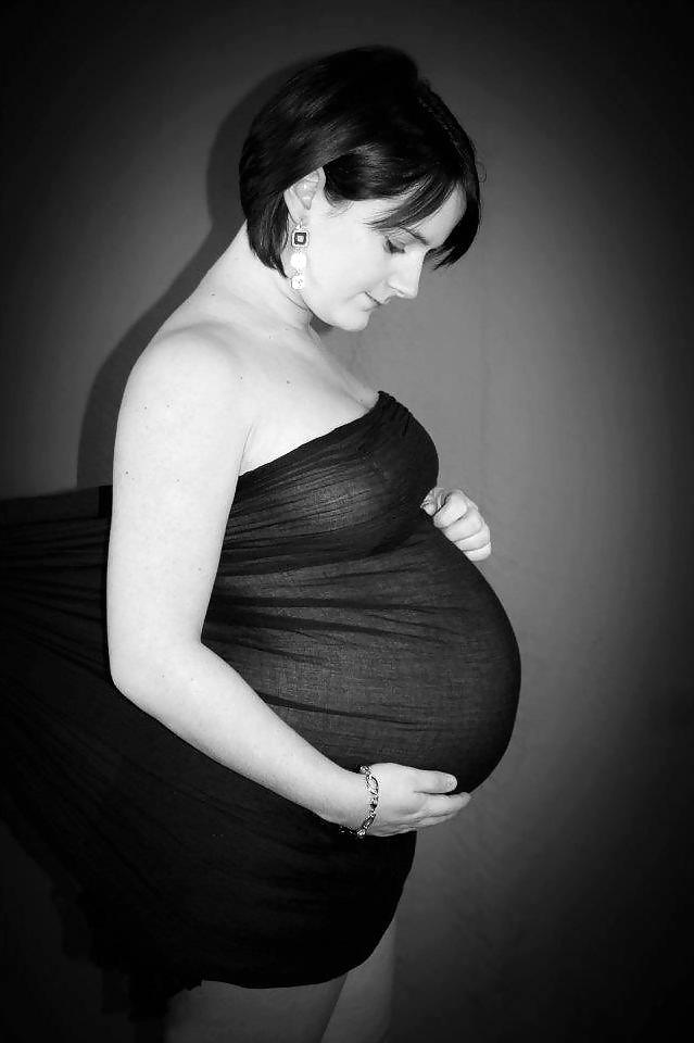6P Emilie D enceinte - pregnant