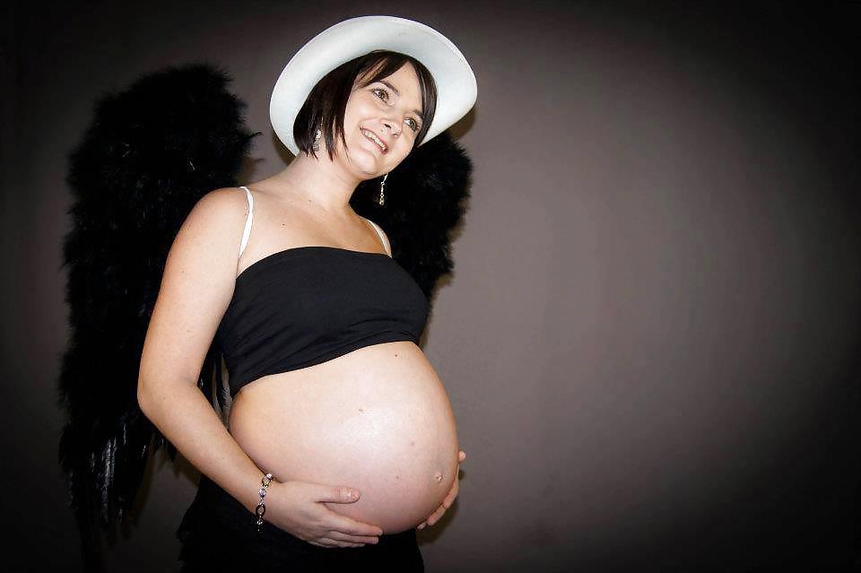 6P Emilie D enceinte - pregnant