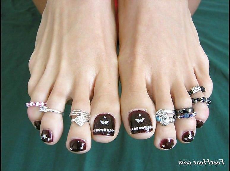 4P Pretty feet.