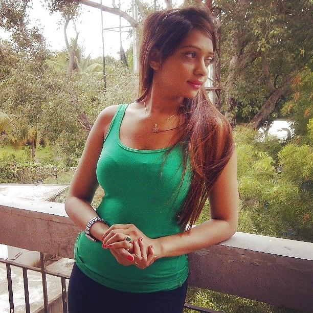 17P Arab beauty 6 - Cum on her 