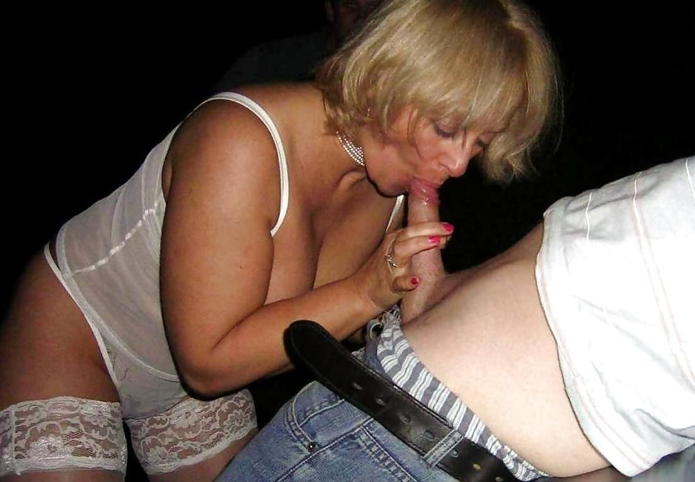 25P Hot Amateur Milfs Sucking Cock