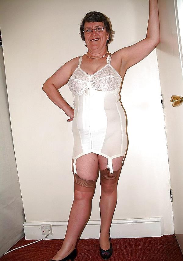 25P Grannies in their bra and knickers