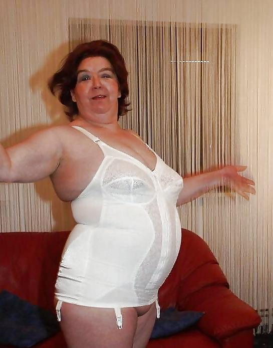 25P Grannies in their bra and knickers