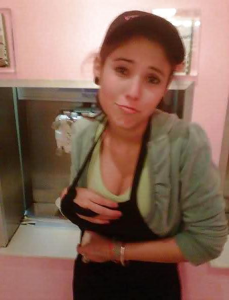 25P Cum on her