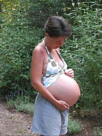 9P Pregnant mom