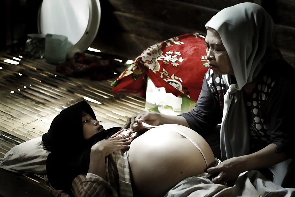9P Pregnant mom