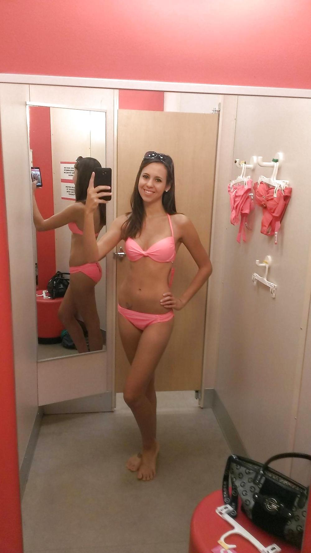 25P Dressing Room Hot Gitrls 3