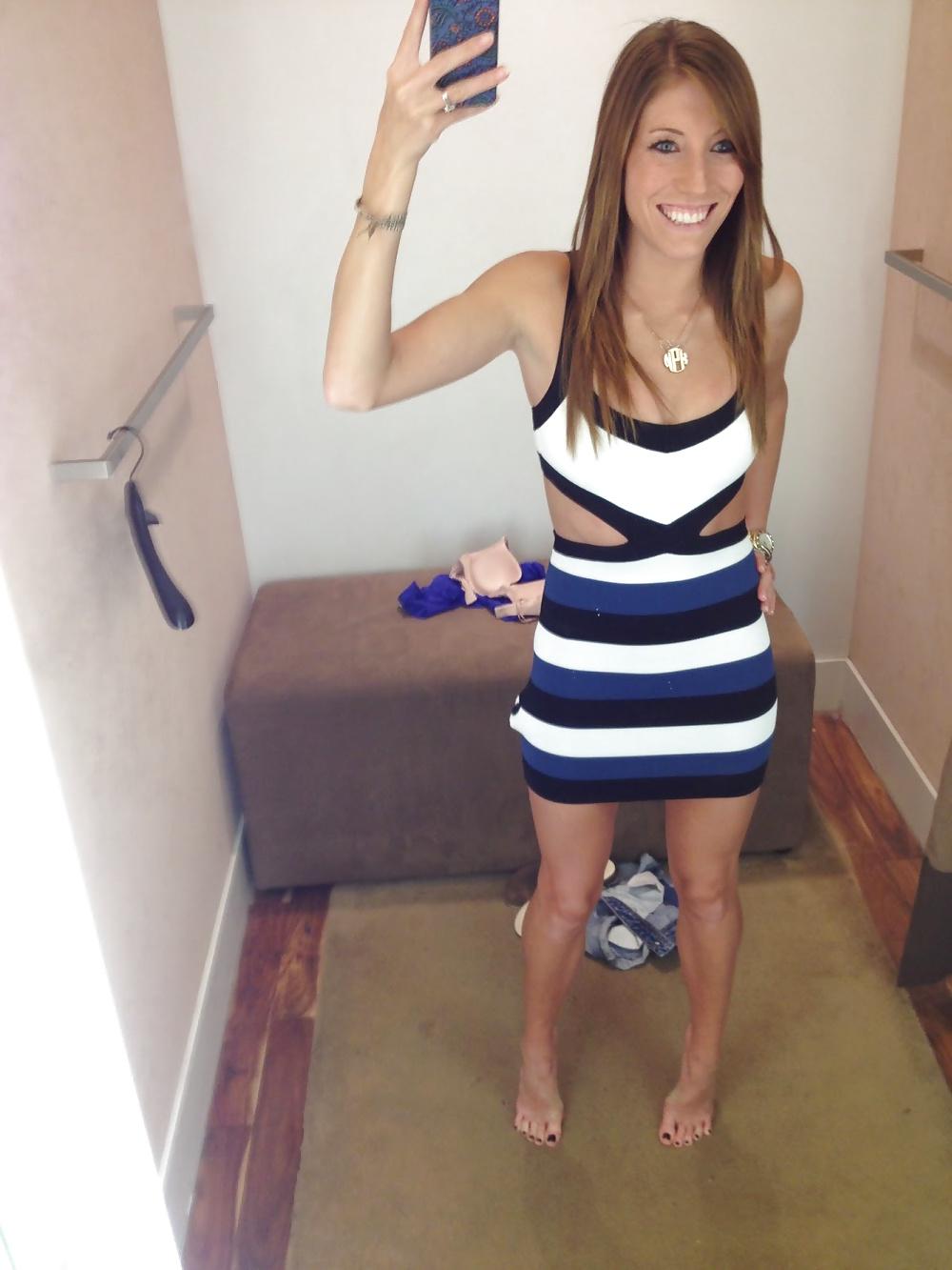 25P Dressing Room Hot Gitrls 3