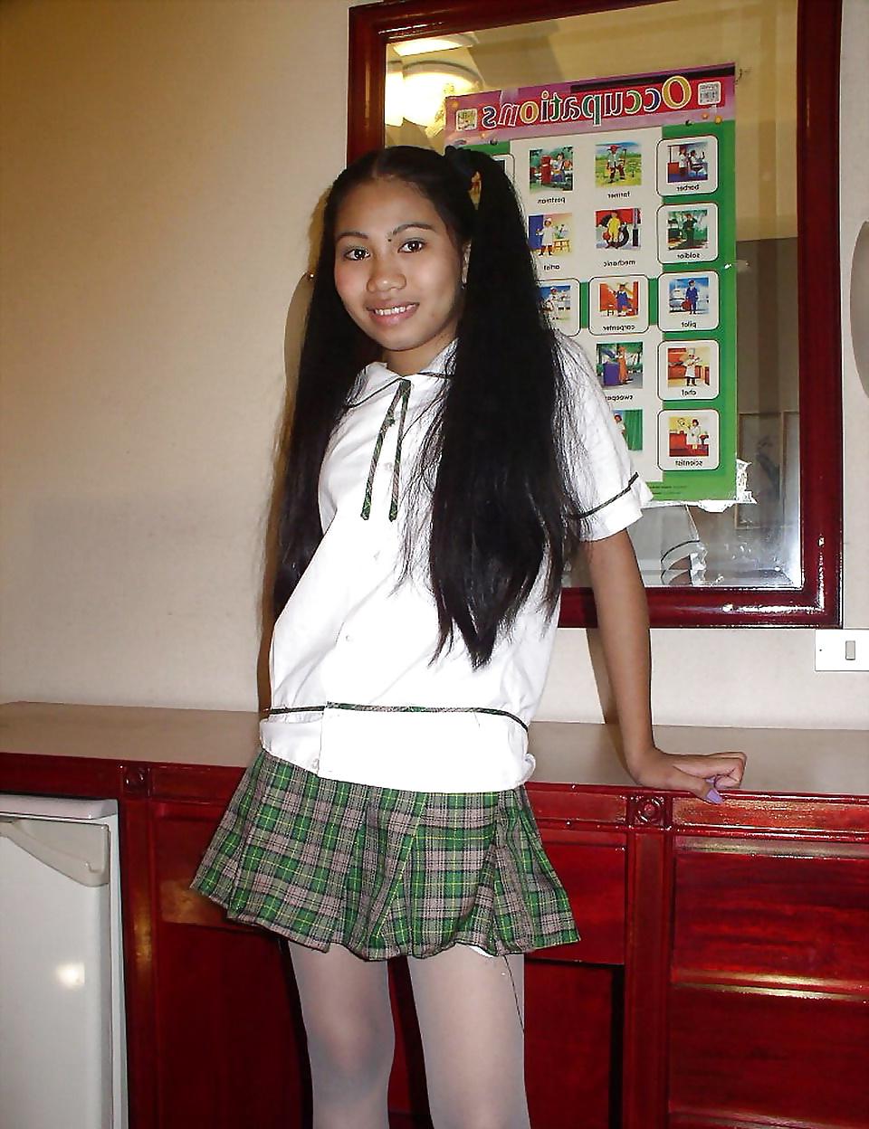 12P J15 Thai girl Ivy