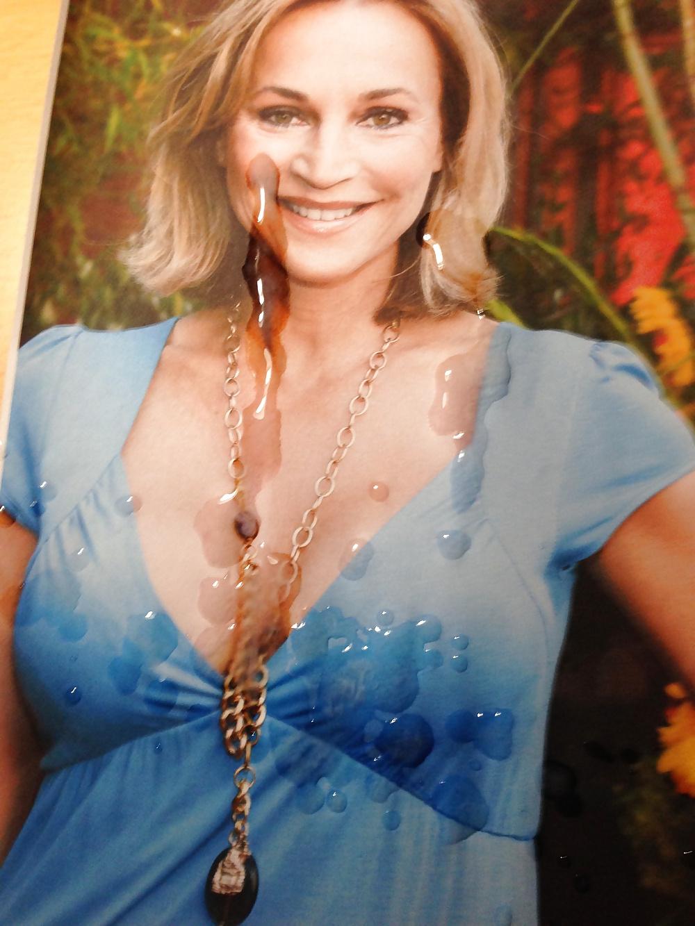 7P Cum on Caroline Beil 