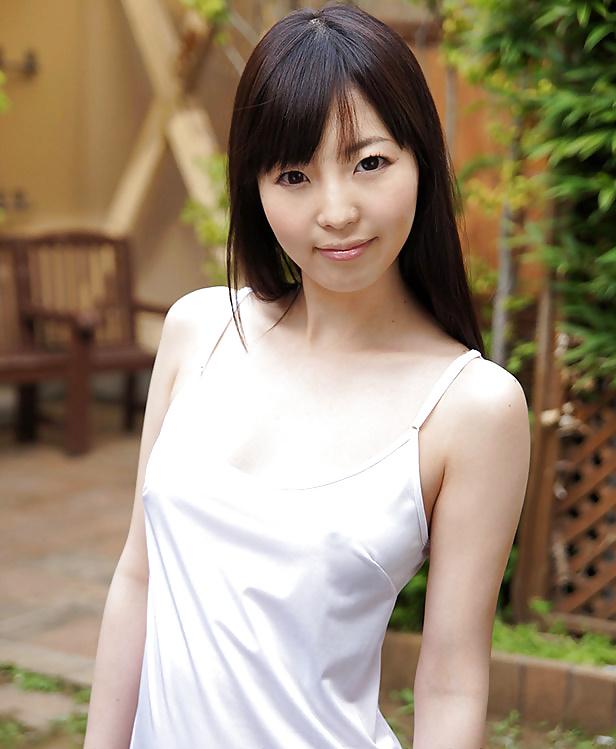 16P Japanese girl filled with cum