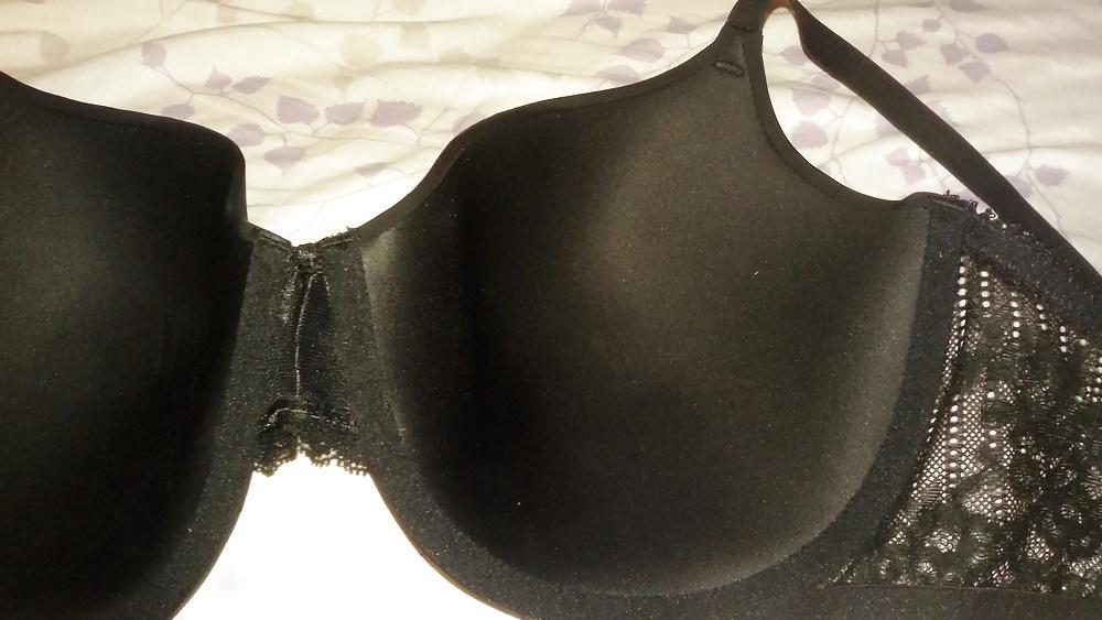 8P Neighbors black bra.