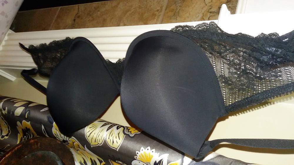 8P Neighbors black bra.