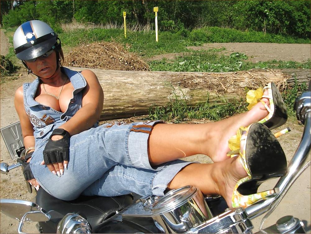 25P Lady Barbara - sexy biker in high heels