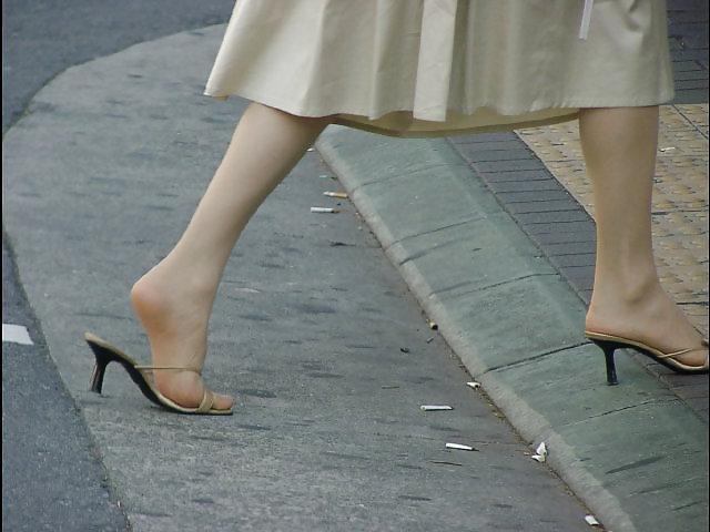 25P High Heels on Streets in Japan - Vol. 1