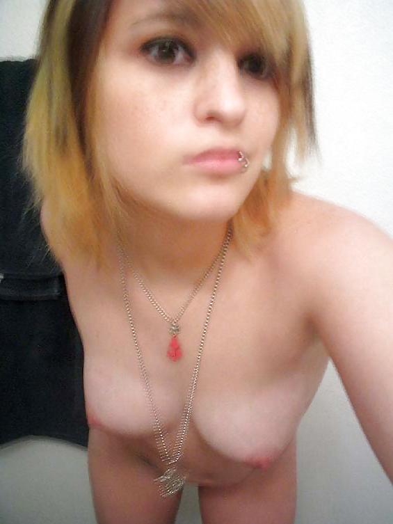 8P Punk Teen Taking A Bath