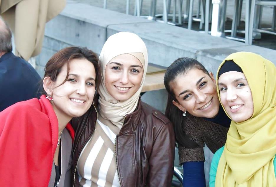 10P Turkish GangBang Brides