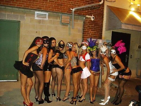 25P KEY - Masked women